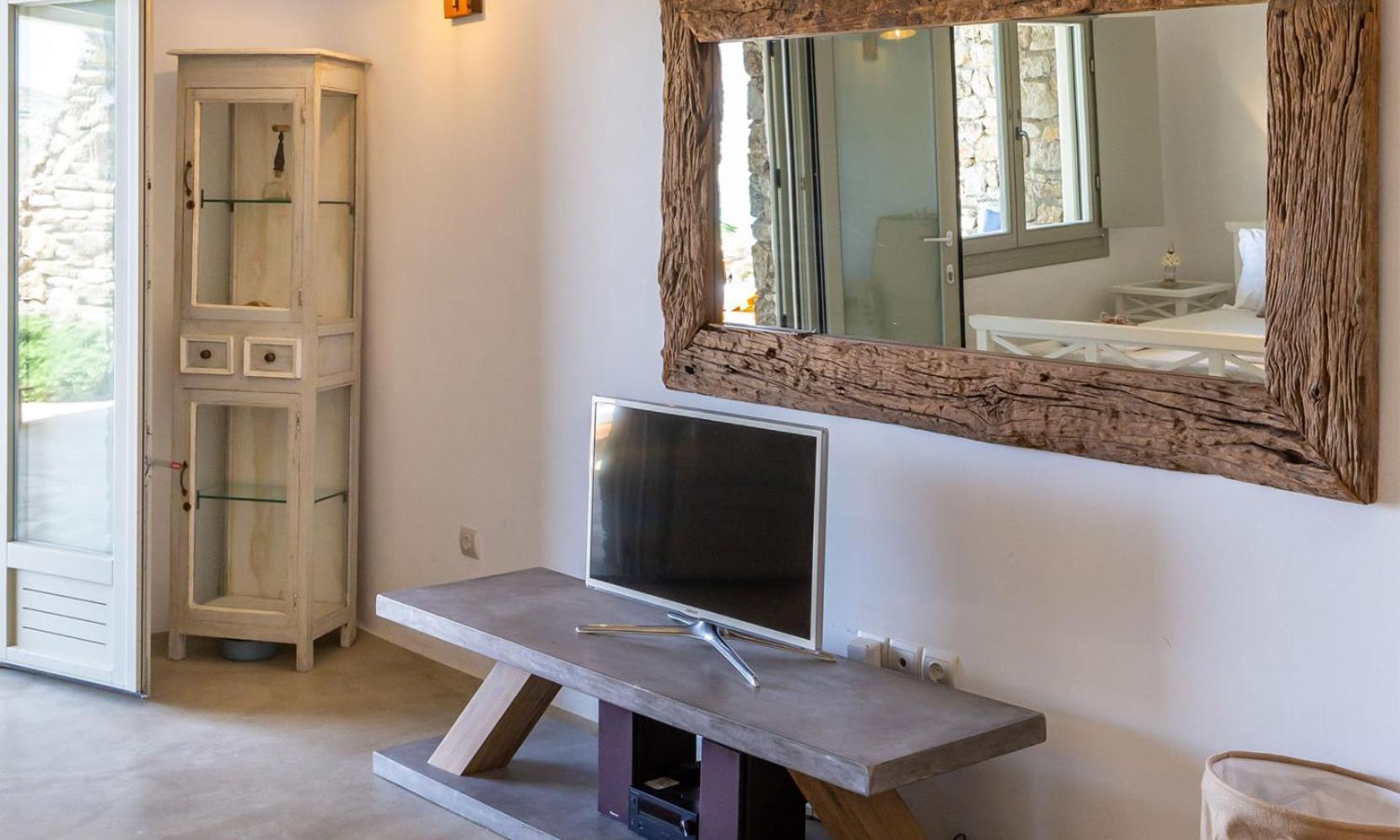 Lagoon Mykonos Villa *